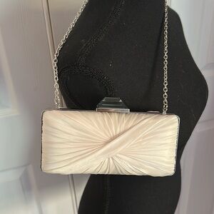 Sondra Roberts beige cream cross grain style silver chain evening jeweled bag